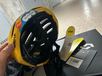 Used 2022 centric plus mips S TDF dsm team bike — image 4 of 8
