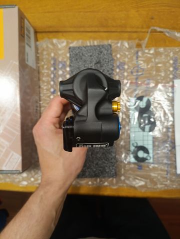 Używany Öhlins TTX1 Air M.2 185x55 Trunnion bike — zdjęcie 5 z 7