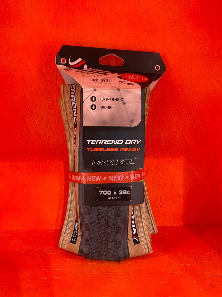 Used Vittoria Terreno Dry 700x38 bike — image 2 of 3
