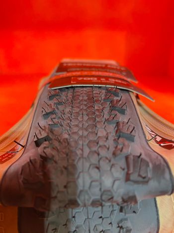 Used Vittoria Terreno Dry 700x38 bike — image 3 of 3
