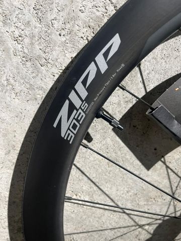 Used Zipp 303 S bike — image 5 of 6
