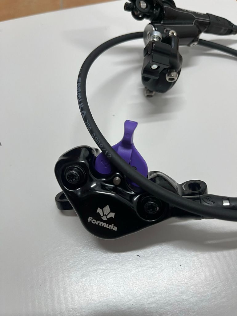 Used 2022 Formula Brakes Cura bike — image 4 of 6