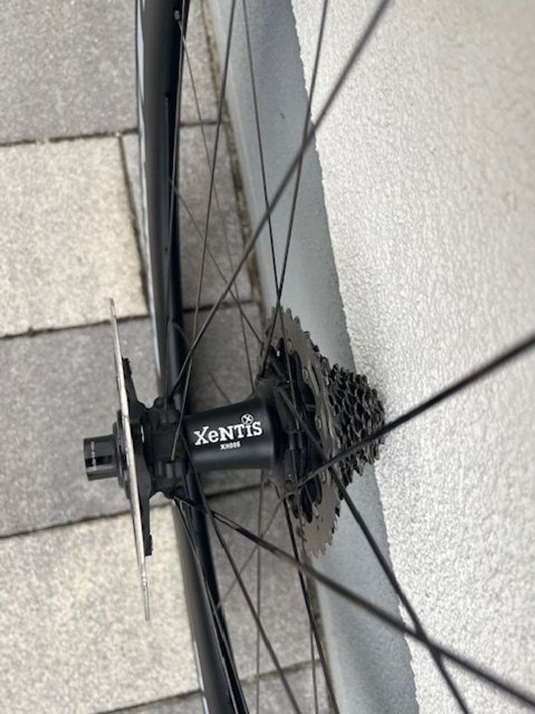 Used XENTIS Squad 7.5 SL Disc Brake Tubeless Wheelset 2024 bike — image 4 of 4