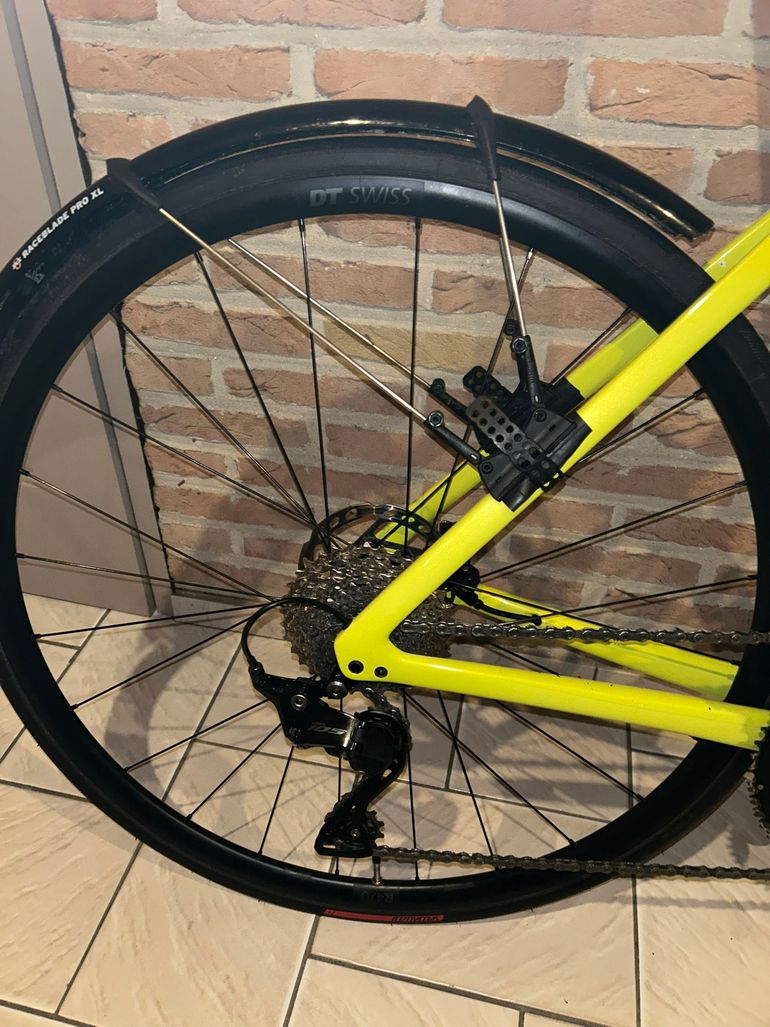 Used 2025 r470 bike — image 2 of 2