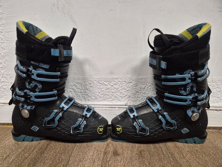 Used 2020 Rossignol Alltrack 110 Ski Boots 28.5 bike — image 1 of 6