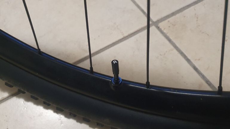 Used Konig Carbon Ruote Wheel bike — image 2 of 5