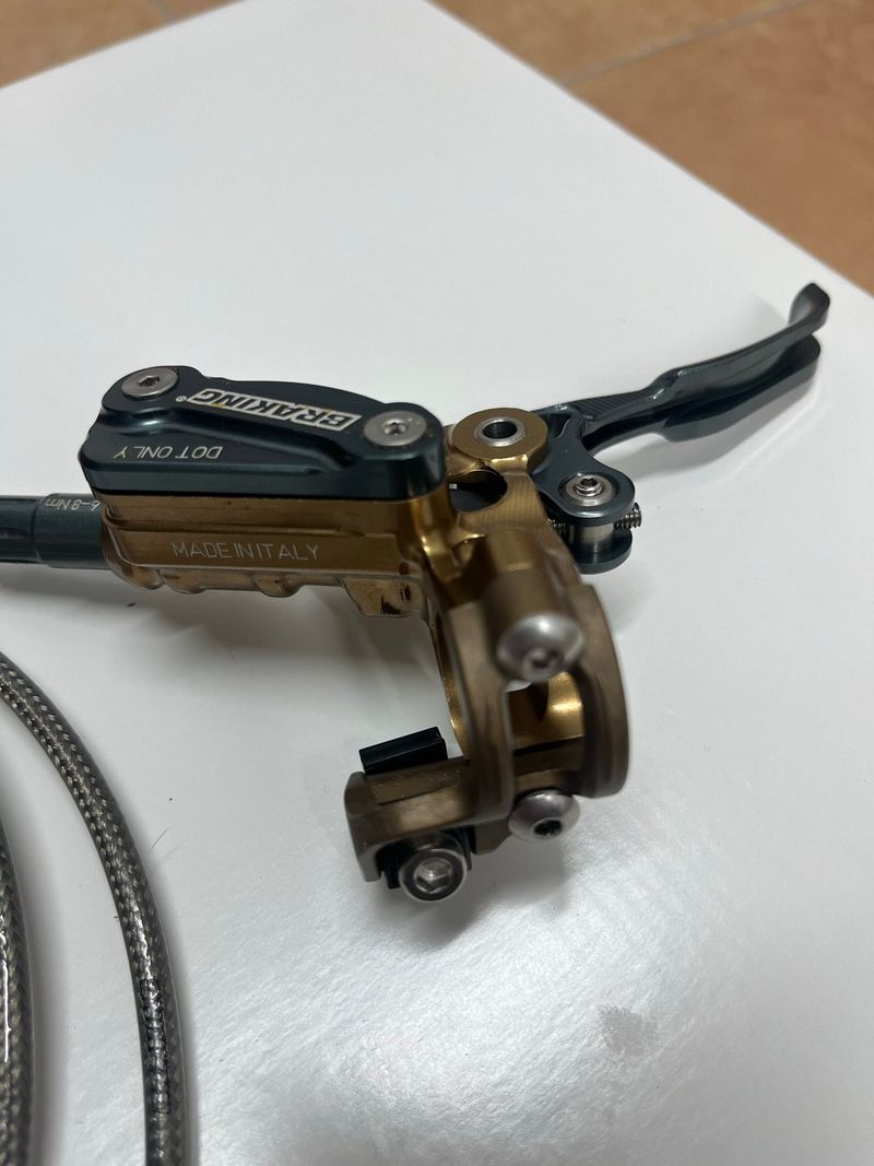 Used 2021 Brakes Set Braking Brakes
