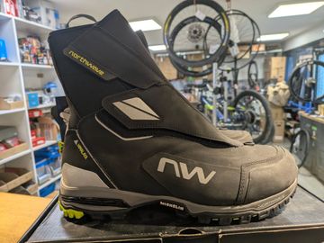 Käytetty Northwave Himalaya 2025 Cycling Shoes