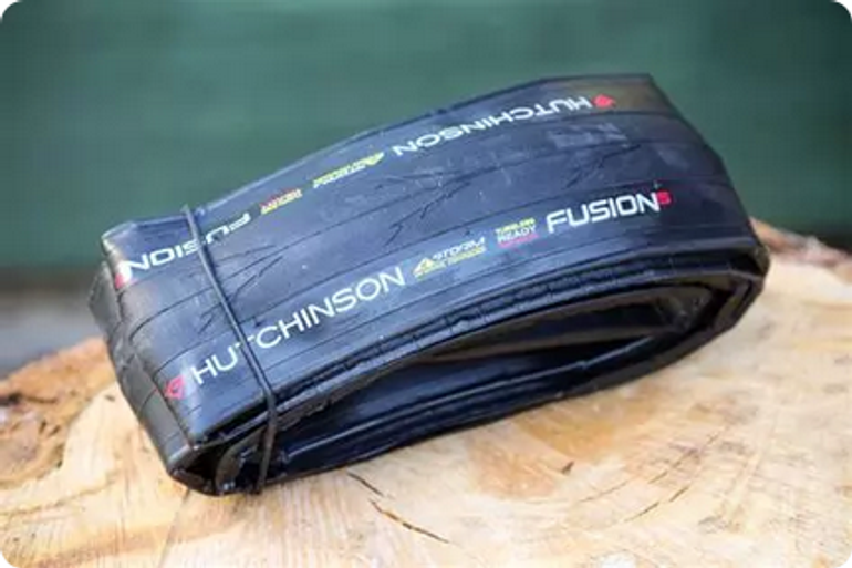 Used Hutchinson Fusion 5 Tubeless Tire 2025 bike — image 1 of 2