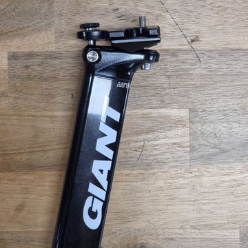 Used 2015 Vector Carbon Aero bike — image 3 of 9