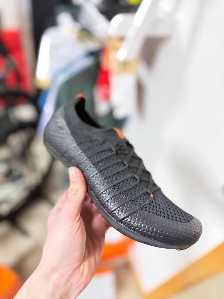 dmt KR SL size 40 road cycling shoes black 2025