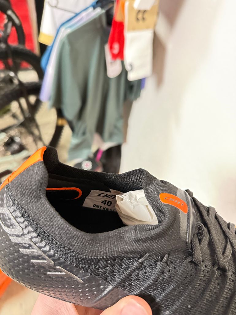 dmt KR SL size 40 road cycling shoes black 2025