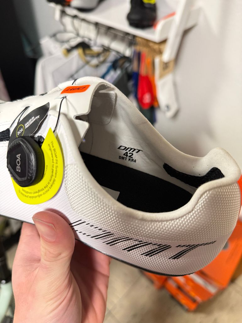 dmt KR4 Road Cycling Shoes, size 42, white 2025