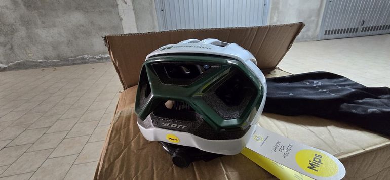 Used 2023 centric plus bike — image 4 of 5