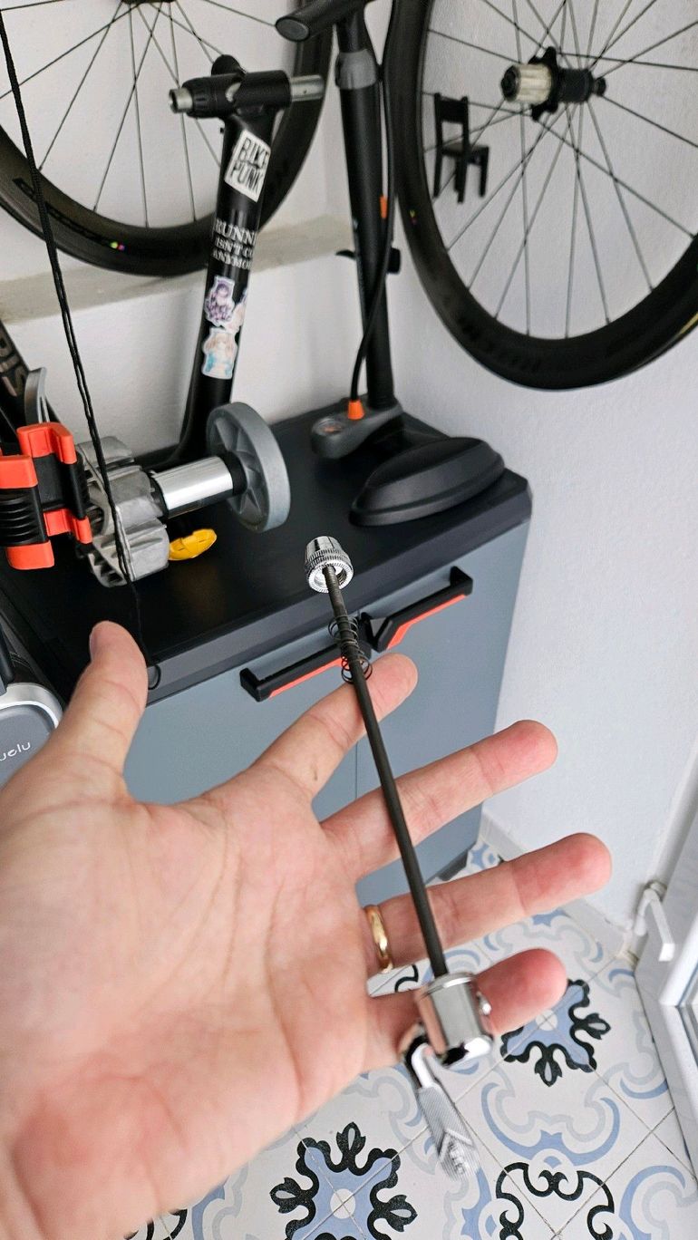 Używany Saris Fluid 2 2023 bike — zdjęcie 2 z 3
