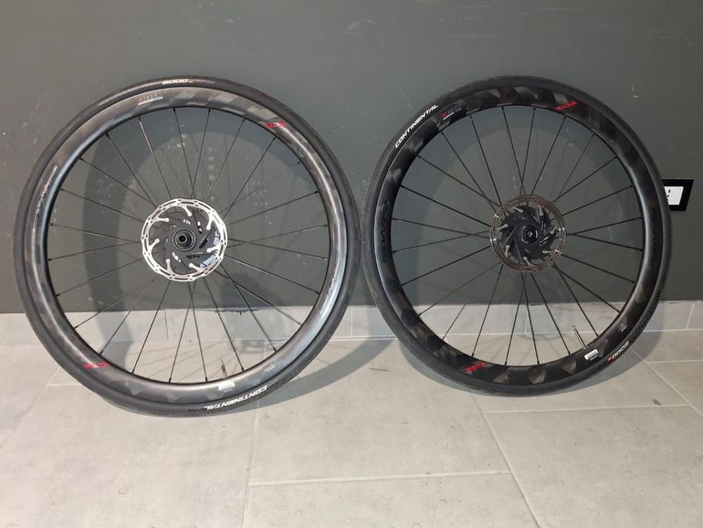 Used 2023 ult 38 bike — image 2 of 5