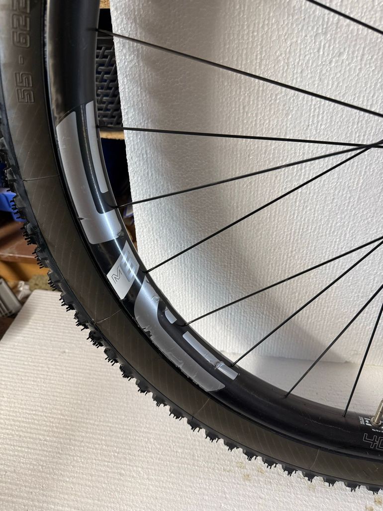 Použité Enve M640 bike — obrázek 32 z 50