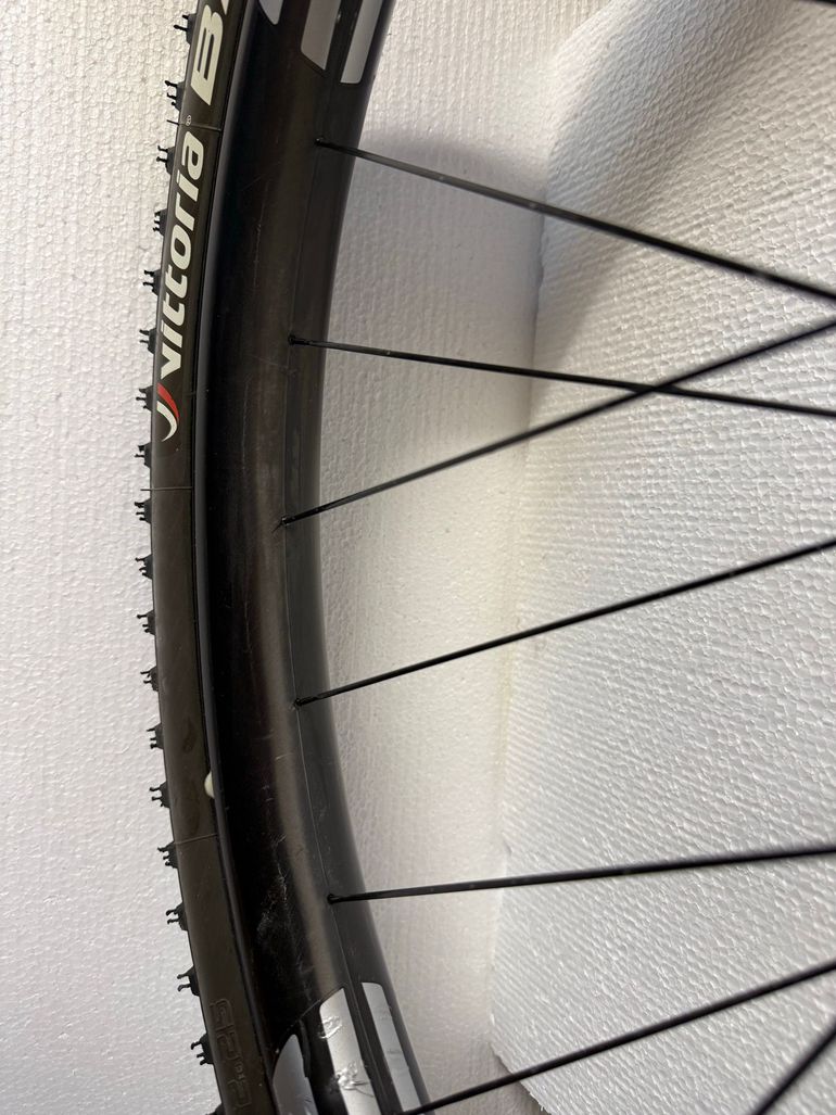 Použité Enve M640 bike — obrázek 50 z 50
