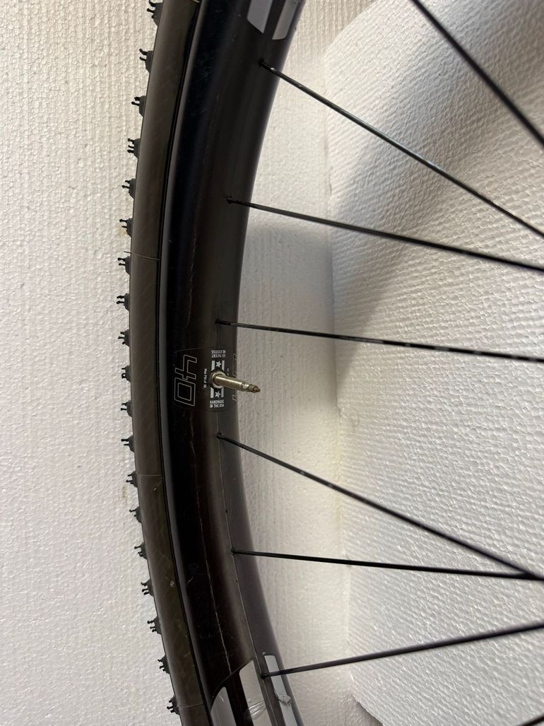 Použité Enve M640 bike — obrázek 41 z 50