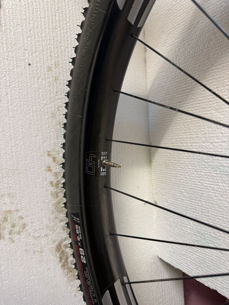 Použité Enve M640 bike — obrázek 30 z 50