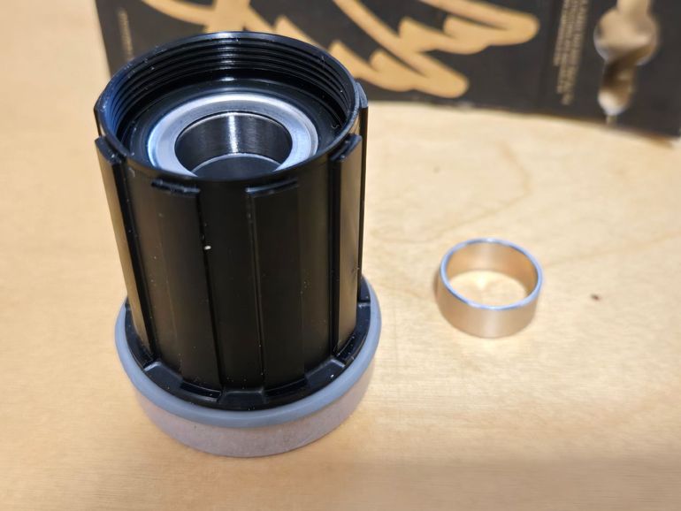 Used 2025 Campagnolo FH-HGA 33 Freehub Shimano HG bike — image 3 of 3