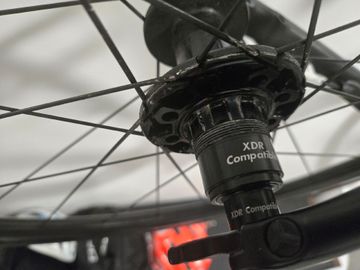 Used 2021 Giant SLR 1 42mm Sram XDR bike — image 6 of 6