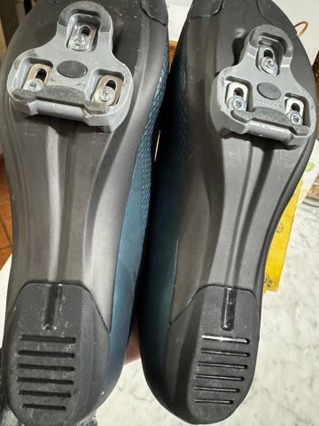 Used Specialized Torch 3.0 Road Shoes 2026 bike — image 5 of 5