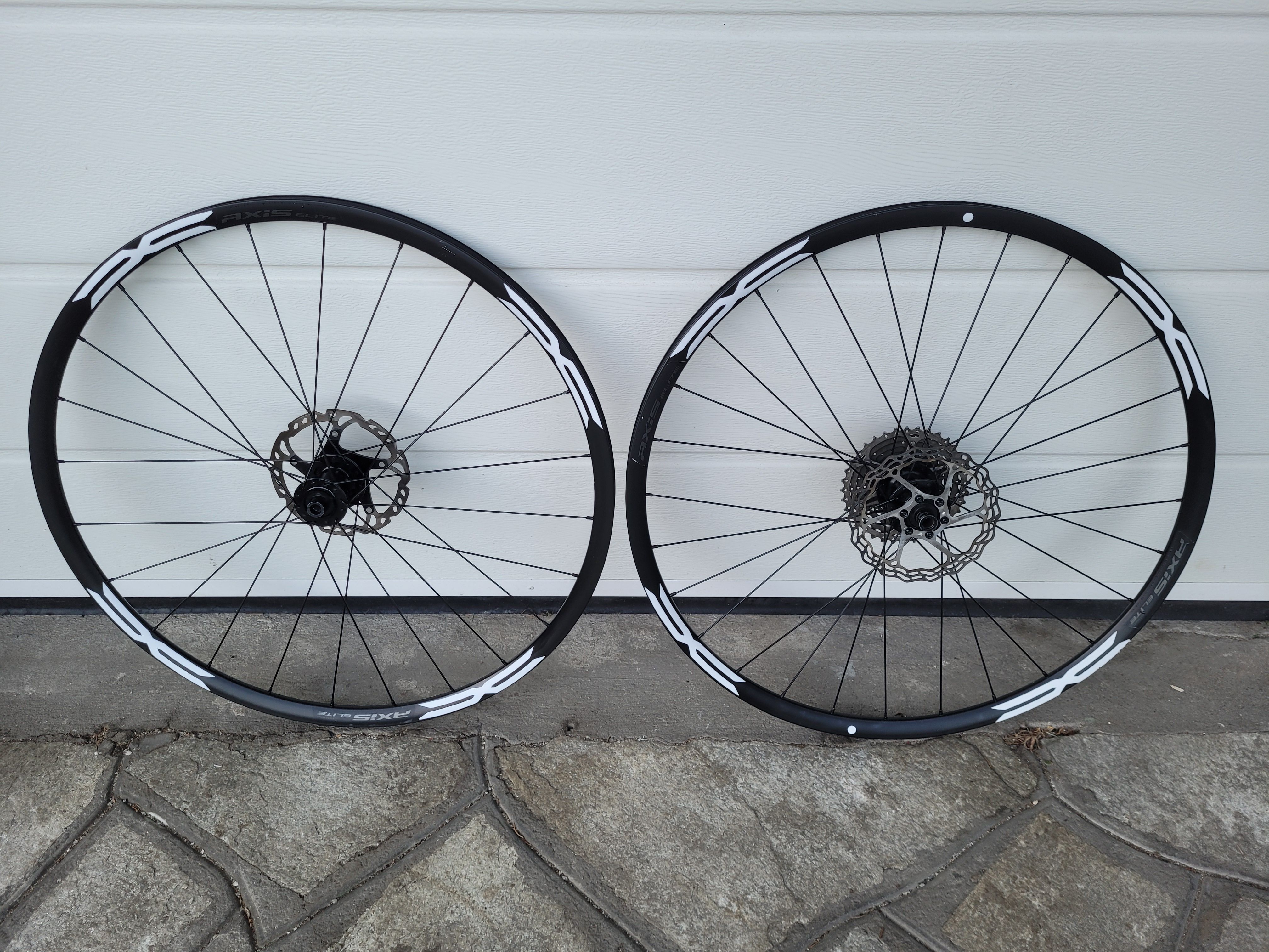 Specialized Axis Elite 700c Wheelset 2023
