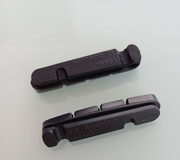 Käytetty Shimano R55C4 Rim Brake Pads for Alloy Rim Brakes
