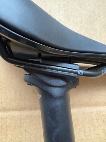Used Syncros Duncan 2.0 31.6 x 400mm Seatpost bike — image 5 of 7