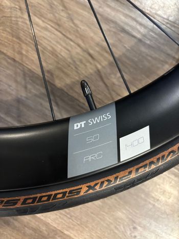 Used Dt Swiss DT 1400 Arc - BRAND NEW 2025 bike — image 2 of 4