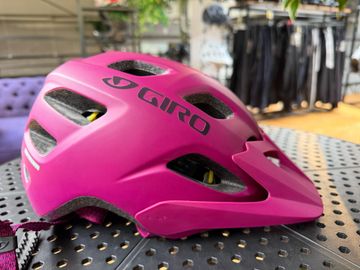 Brugt Giro Kask Verce Integrated Mips Matte Pink Cycling Accessories