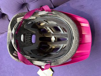 Used Giro Kask  Verce Integrated Mips Matte Pink bike — image 12 of 13