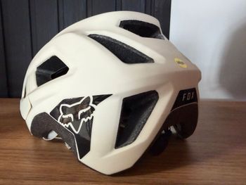 Used Fox Kask  Mainframe TRVRS HLMT Bone bike — image 5 of 8