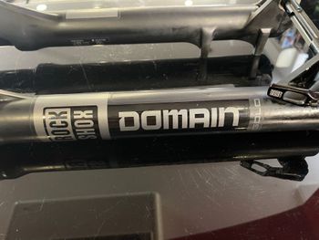 Used 2025 RockShox Domain 29" bike — image 2 of 5