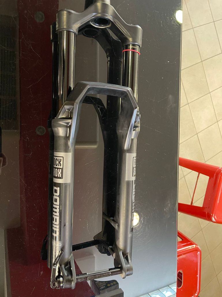 Used 2025 RockShox Domain 29" bike — image 1 of 5