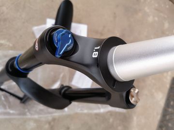 Käytetty Sr Suntour Zeron 35 Air 1.8" Tapered 29" 150mm Boost bike — kuva 3 / 8