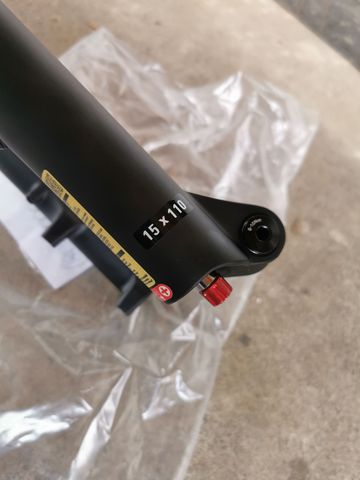 Käytetty Sr Suntour Zeron 35 Air 1.8" Tapered 29" 150mm Boost bike — kuva 6 / 8