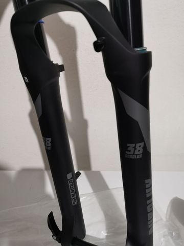 Tweedehands Sr Suntour Durolux 38 EQ RC2 PCS 29" 180mm bike — afbeelding 3 van 9