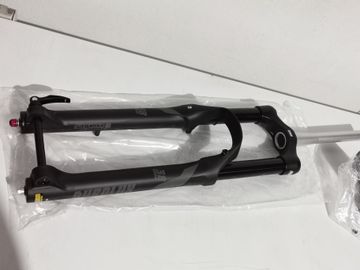 Gebrauchtes Sr Suntour Durolux 38 EQ RC2 PCS 29" 180mm Fork