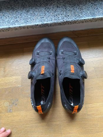 Used 2024 Shoes bike — image 2 of 5
