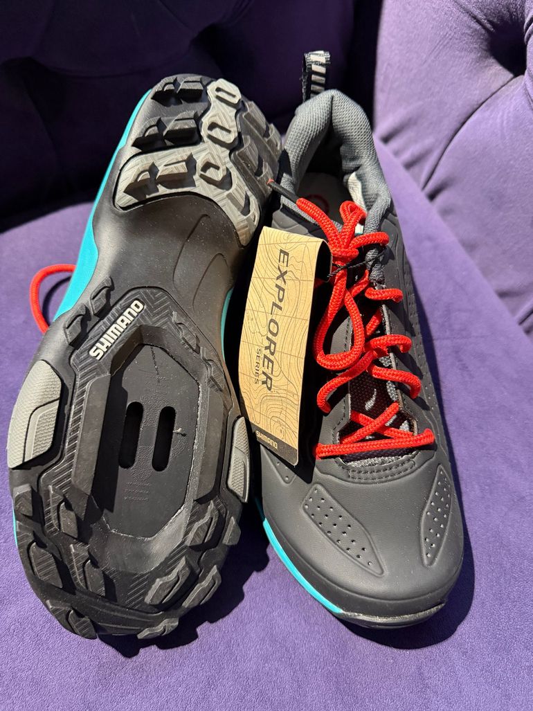 Used Shimano MTB shoes  MT3 bike — image 6 of 7