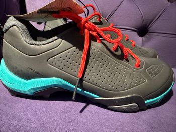 Used Shimano MTB shoes  MT3 bike — image 3 of 7