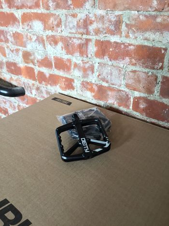 Used Diety Deity Supervillain Pedals bike — image 2 of 2