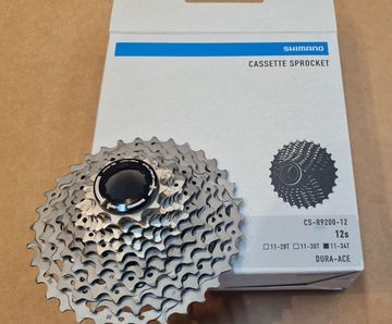 Used Shimano Dura-Ace CS-R9200 12-speed 11-34 Drivetrain & Pedals