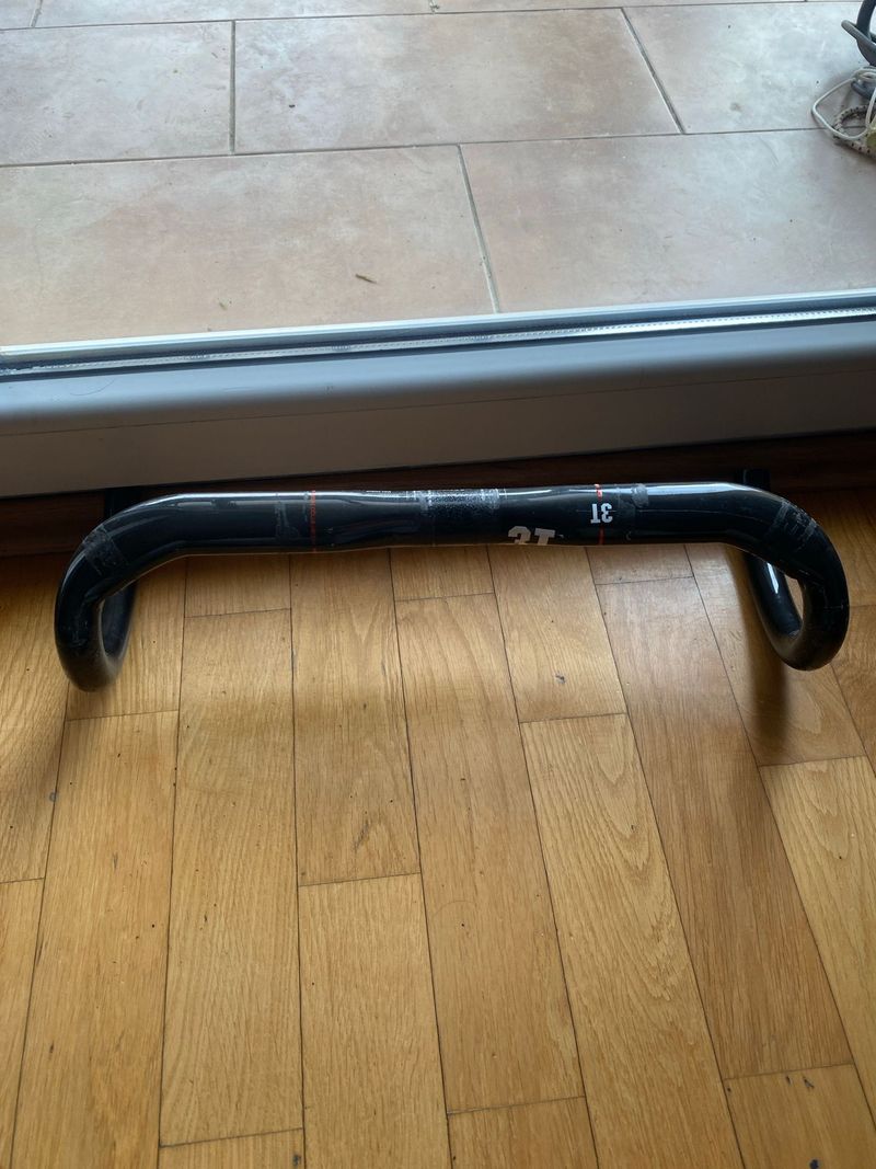 Gebrauchtes 2024 3T Carbon Handlebar Cockpit