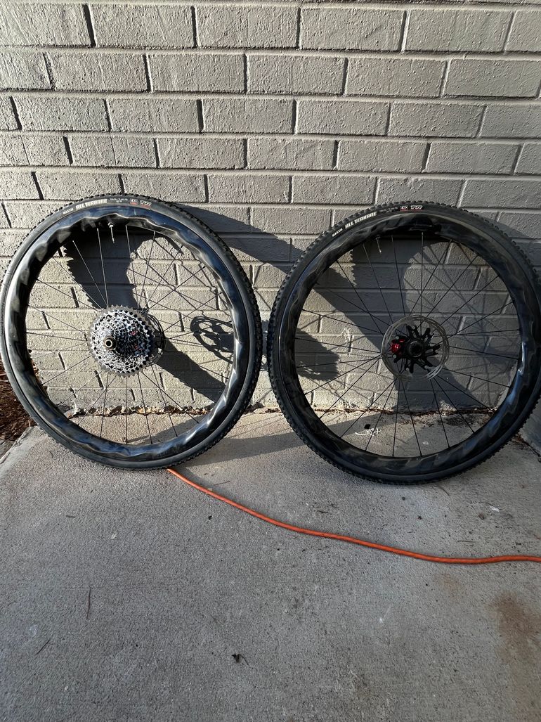 Used rol Falcon Premium Carbon Wheelset 2024 bike — image 1 of 7
