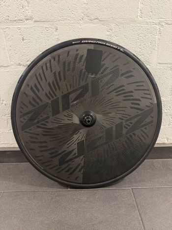 Used 2024 Zipp Super-9 Carbon Disc Wheel bike — image 1 of 2