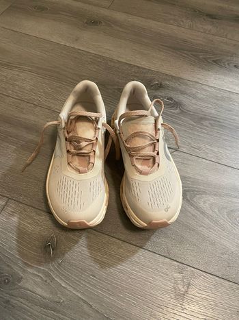 2025, OnCloudmonster 37 Running Shoes