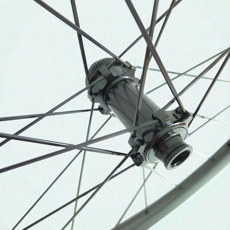 Used Carbonix Carbon Wheels ENTRY 50 for Road Bike | Disc Brake | 1510 g bike — image 4 of 17